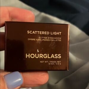 Hourglass Scattered Light Glitter Eyeshadow in Deep Brown